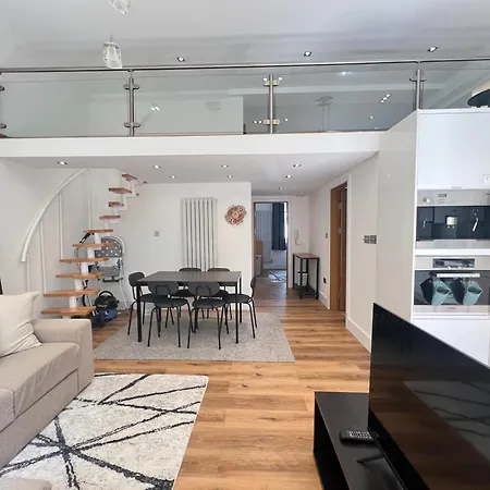 3.5 High Ceilings - Centrally Located Londra Esterno foto