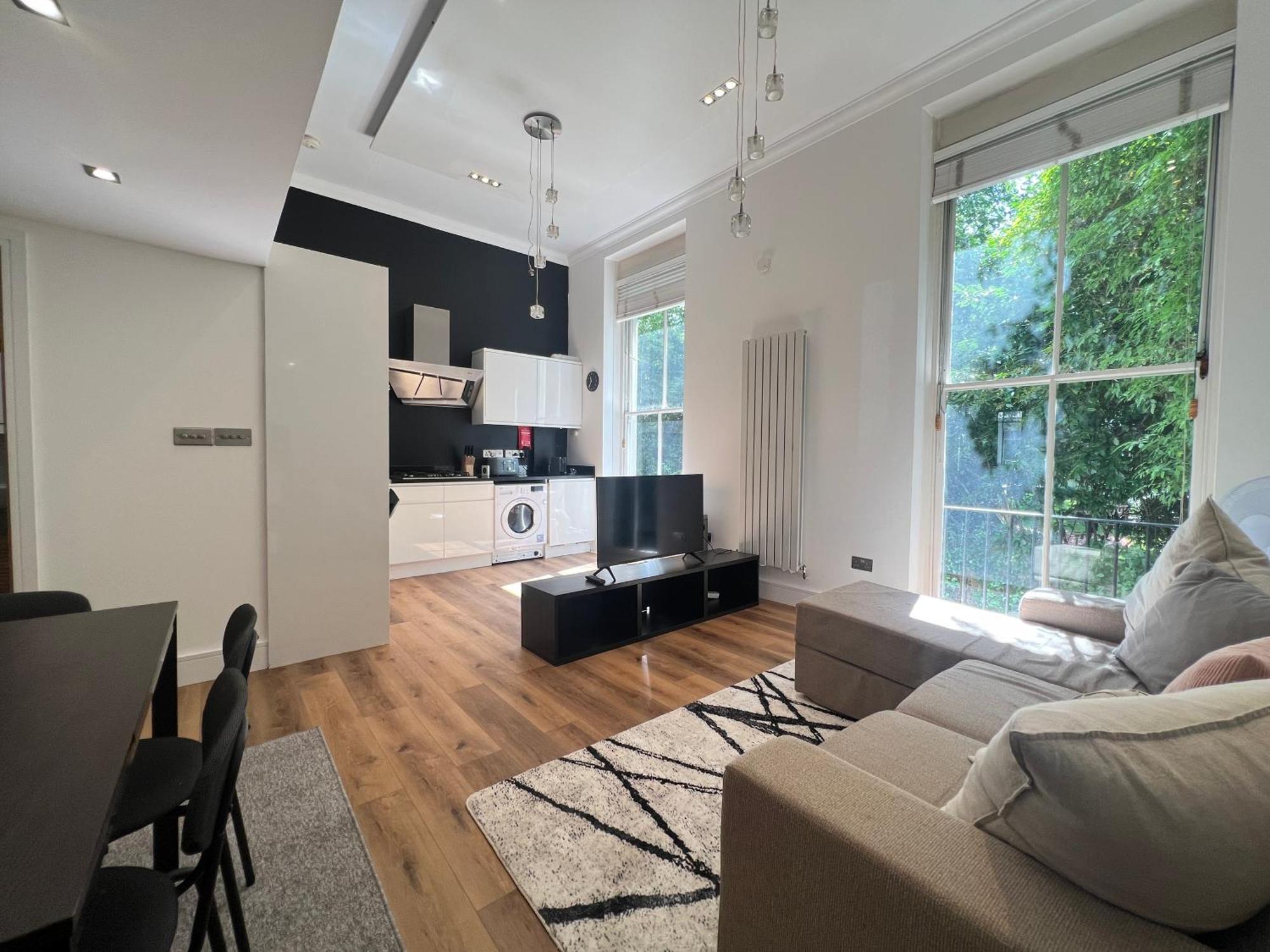3.5 High Ceilings - Centrally Located Appartamento *